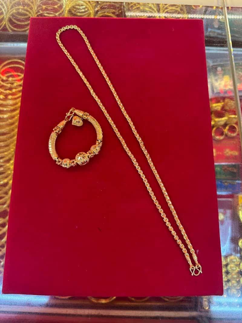 1988 Thongbai Yaowaraj GoldSmith