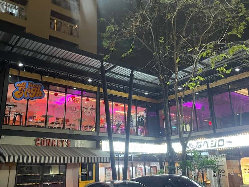 All Time High (Soi 33) - Cannabis Dispensary & Weed Loft Lounge in Phrom Phong, Bangkok