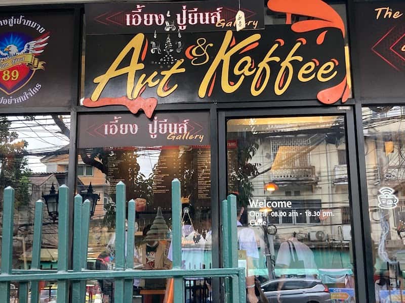 Art Cafe & Bistro