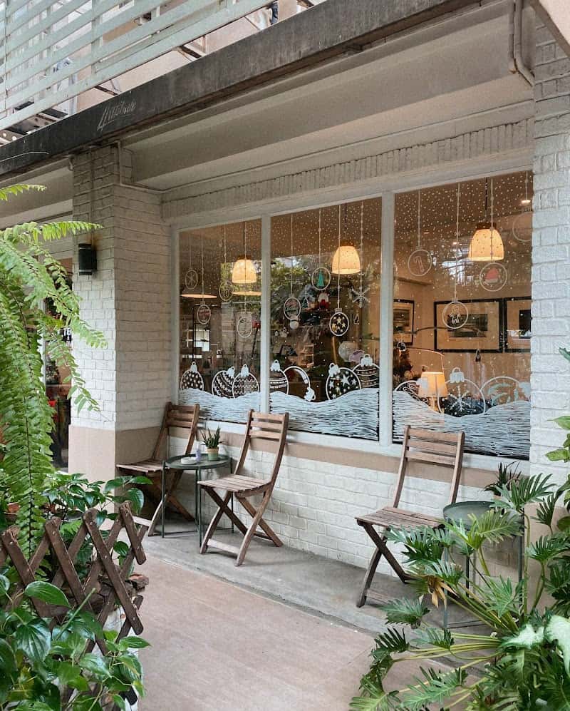 Arttitude Gallery & Tea House