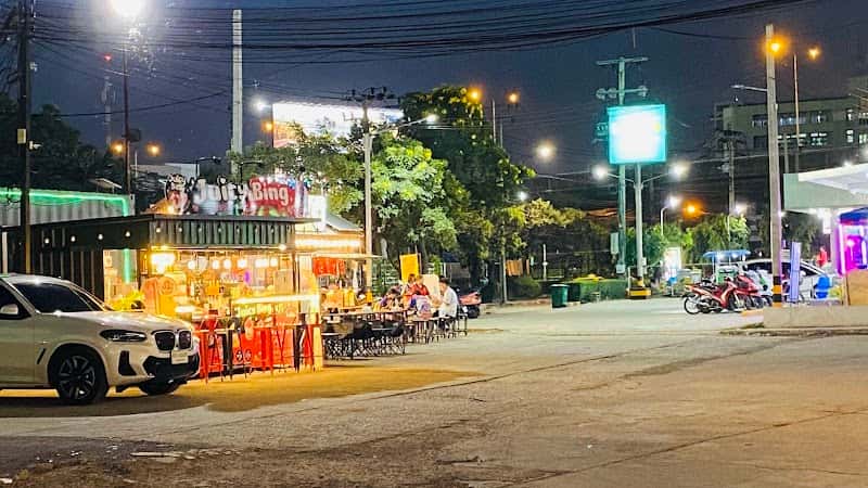 At Narong Night Bazaar