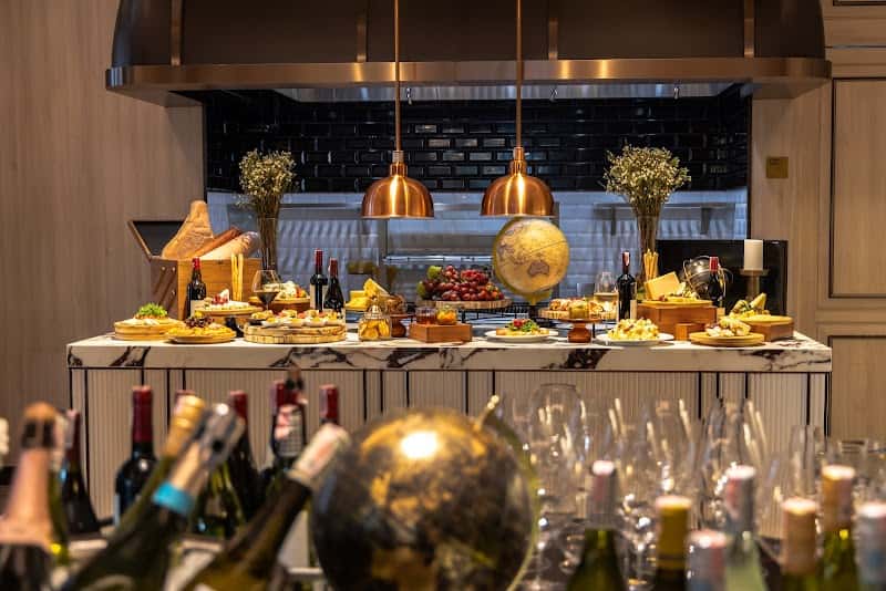 AVA Brasserie (4th floor, InterContinental Bangkok Sukhumvit)
