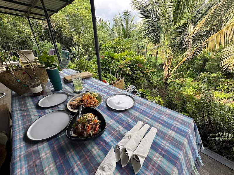 Baan Makham Bang Nam Pheung