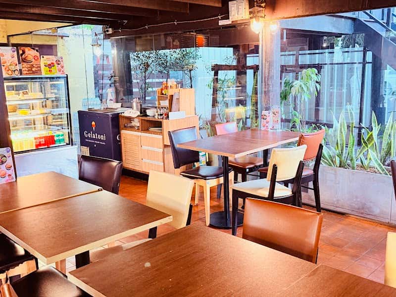 Black Canyon Coffee