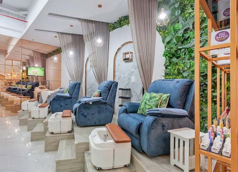 Botanica 36 Nails Spa