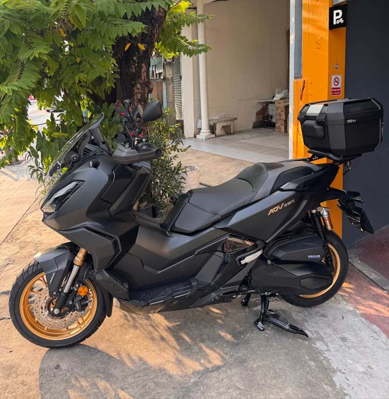 Coconut Rental Motorbike, Scooter