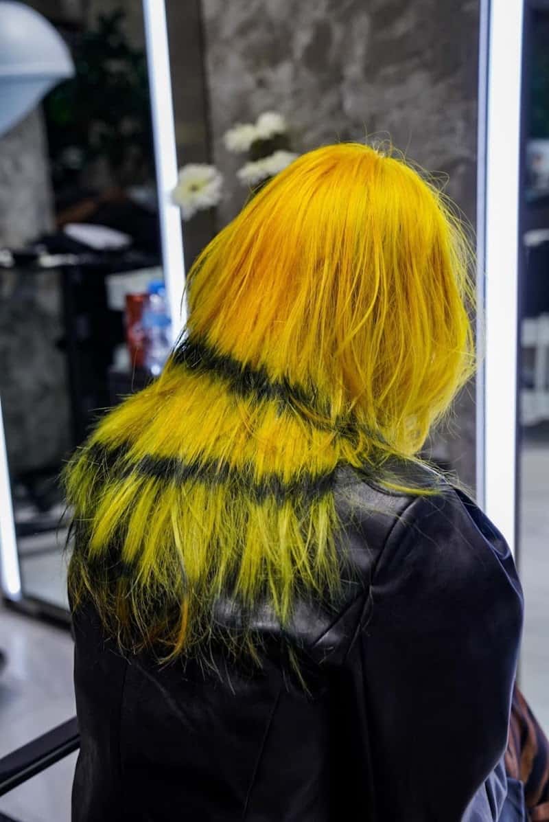 Darkandlightsalon