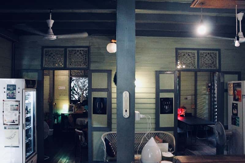 Dok Kaew House Bar