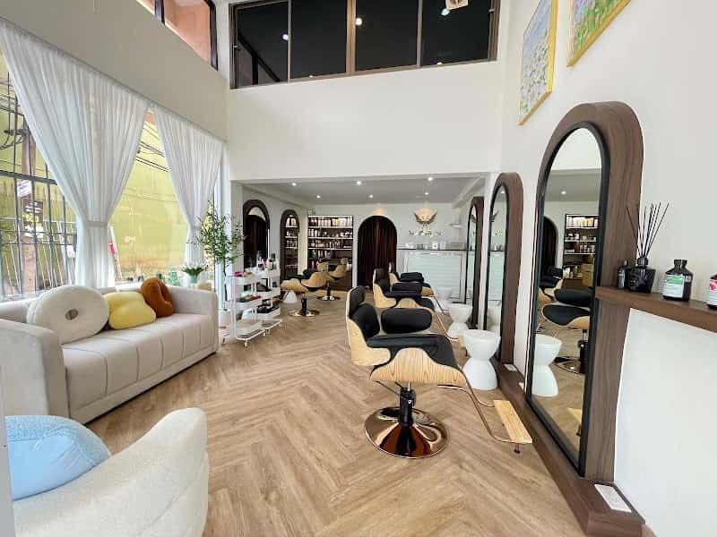 Hair Flair Phra Khanong