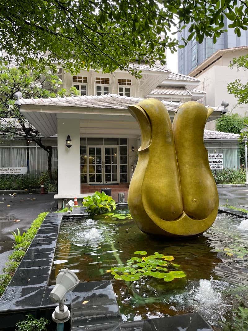 Health Land Sathon