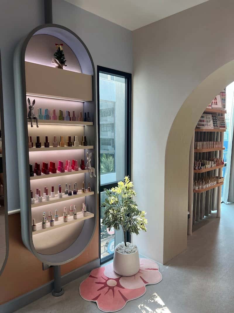 Honest Nail Studio