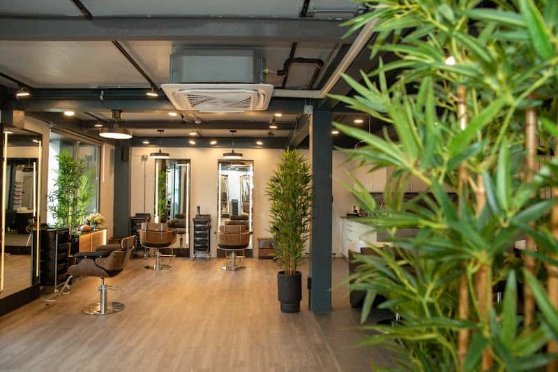 INDUSTRY DTLA Hair & Nail Salon