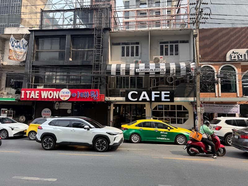 ITAEWON@EKKAMAI