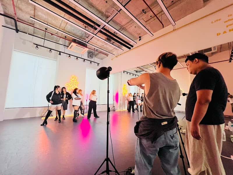 J Dance Studio