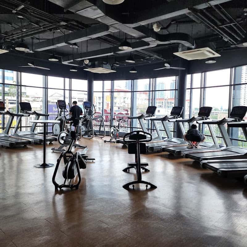 Jetts 24 Hour Fitness - Sena Fest (Charoen Nakhon)