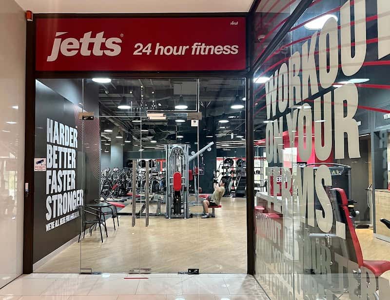Jetts 24 Hour Fitness - SJ Infinite (จตุจักร)
