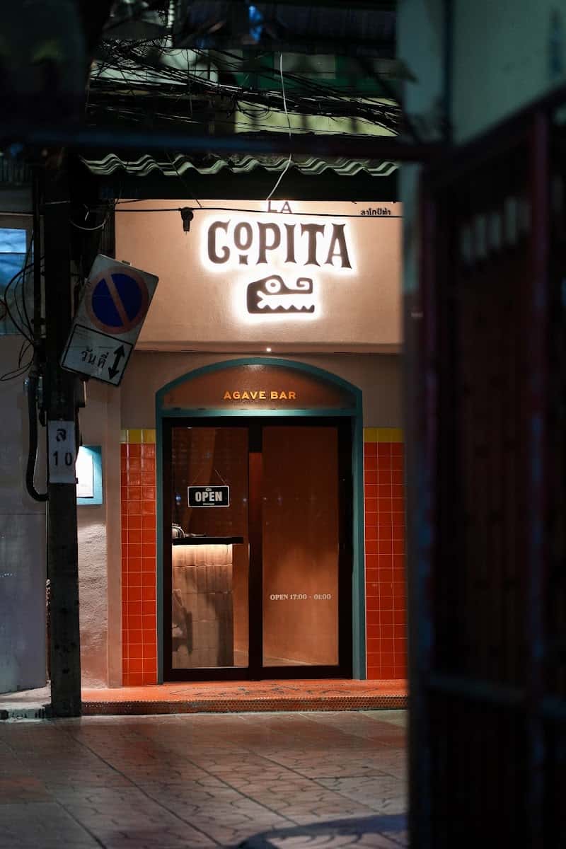LA COPITA Agave bar