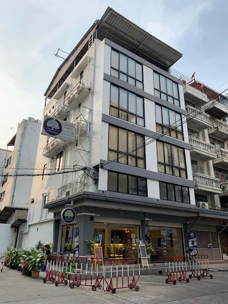 Le Bonheur Poshtel