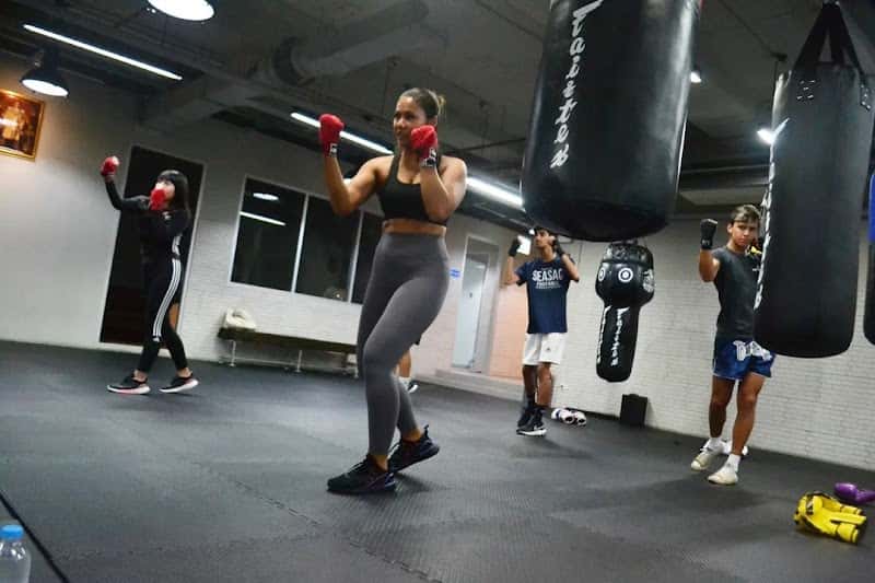 Lion's Head Boxing Academy Rama IV
