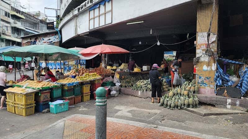 Mahanak Market