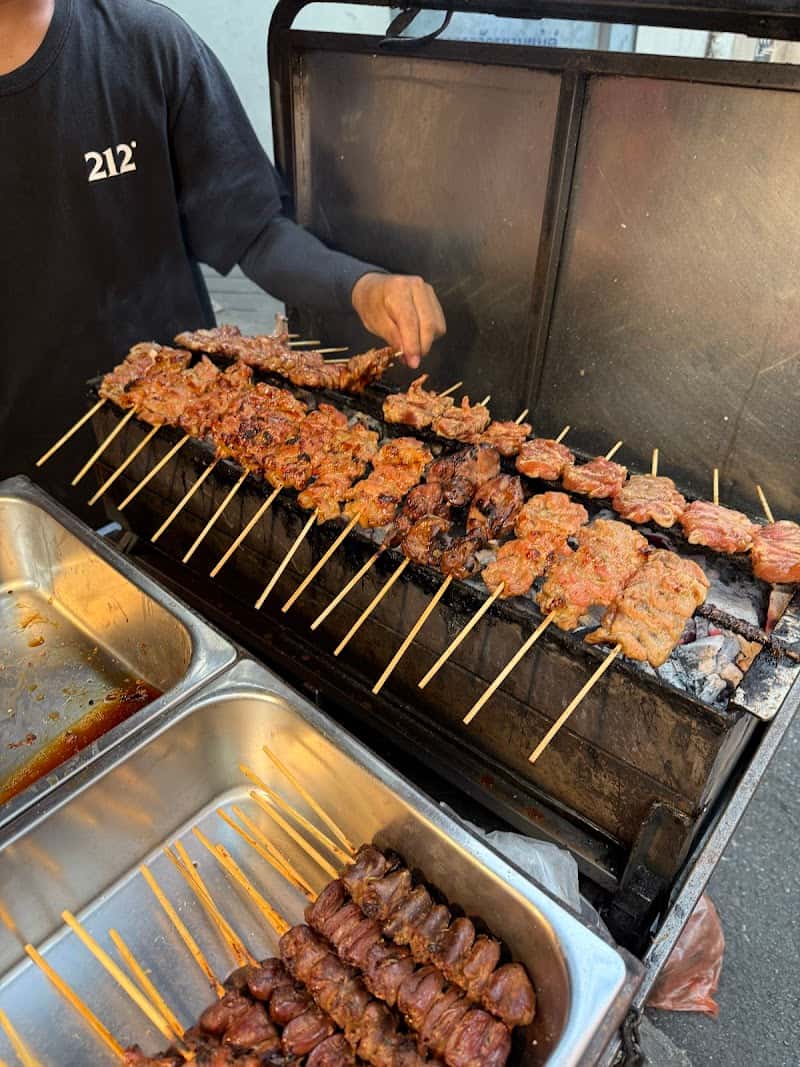 หมูปิ้งมหานคร MoopingBKK (สาขาศาลาแดง)