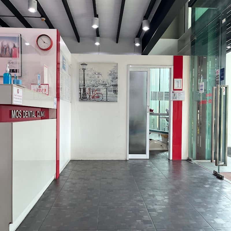 MOS Dental Clinic Udomsuk