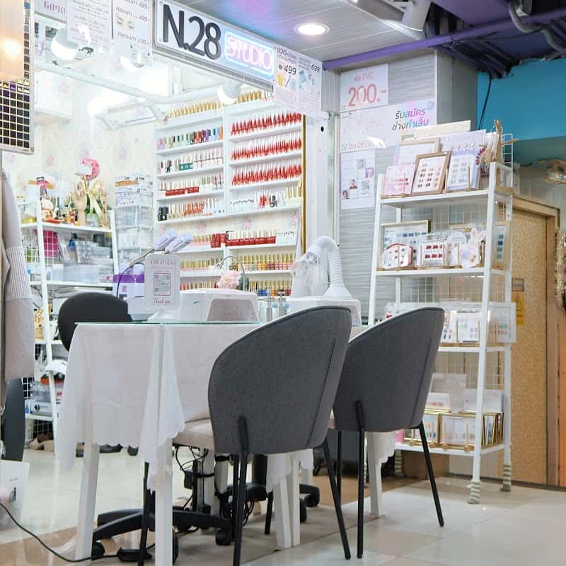 N.28 Studio G G090