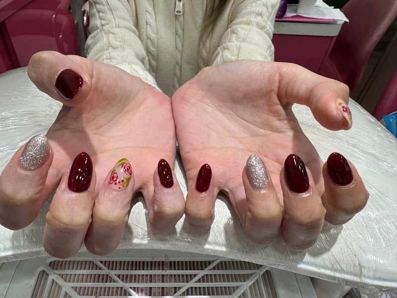 Nail it ! Tokyo BTS Phrom Phong