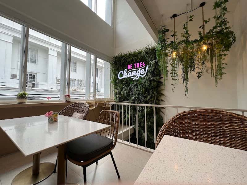 Nature’s Charm Cafe