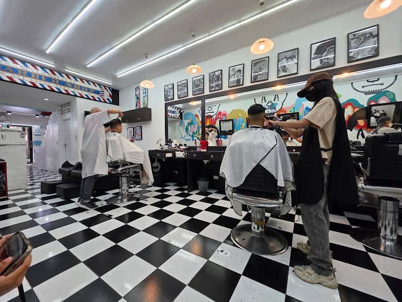 NEVERSAYCUTZ 51 (Sukhumvit 51)