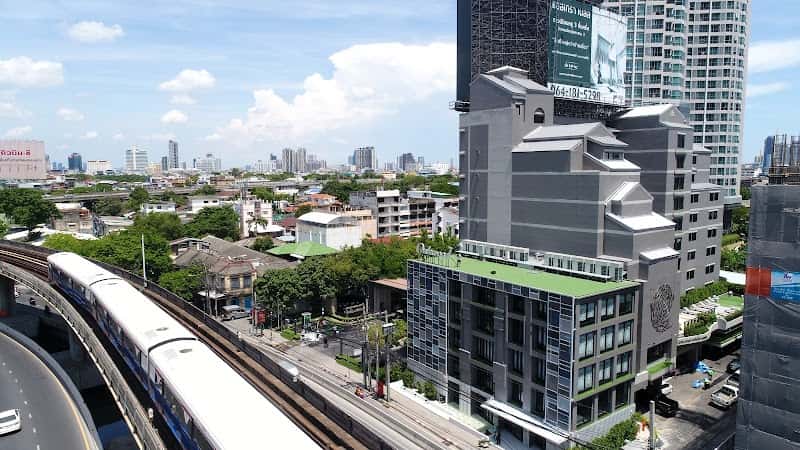 Oakwood Hotel & Residence Bangkok