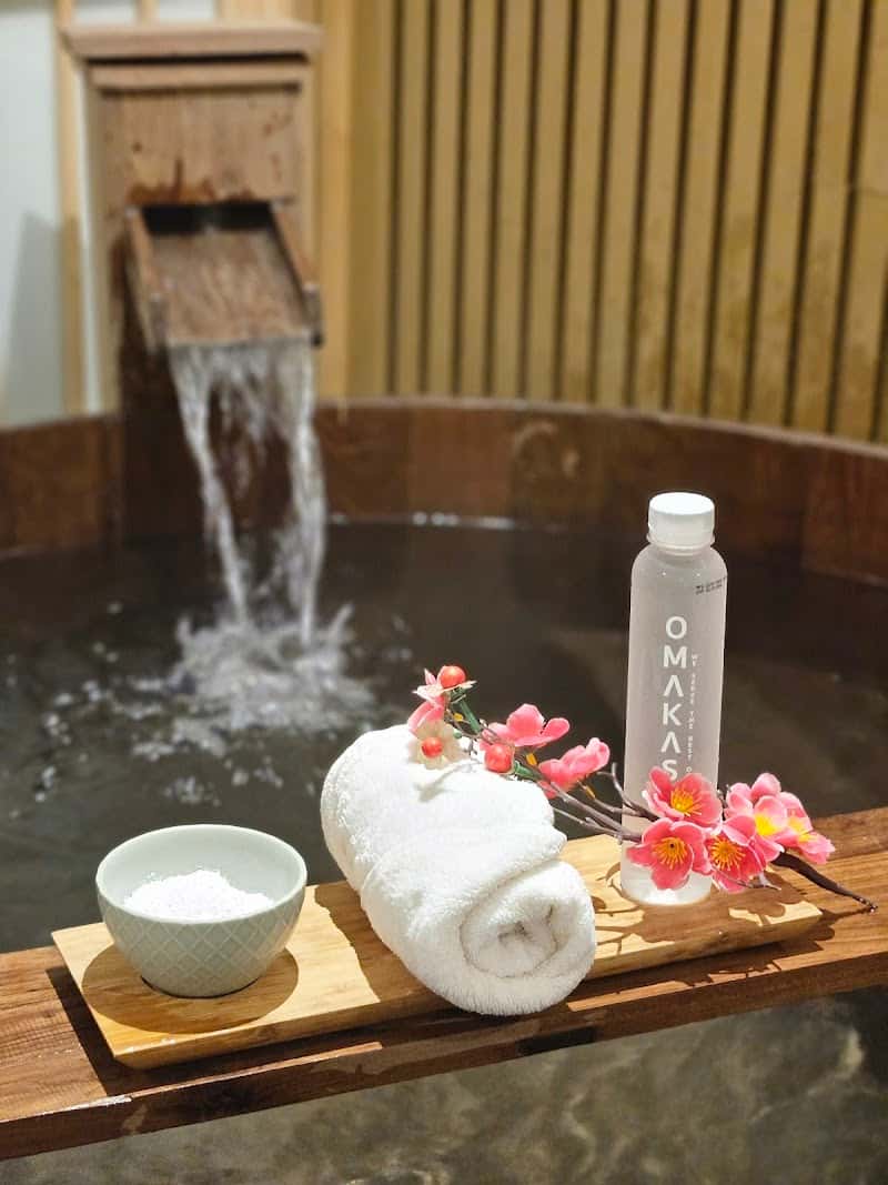 OMAKASEN Private Organic Onsen & Spa Bangkok Thailand Pattanakarn - 私人温泉，提供多种按摩服务 นวด ไทย เท้า สปา ขัดผิว นวดหน้า ยกกระชับ