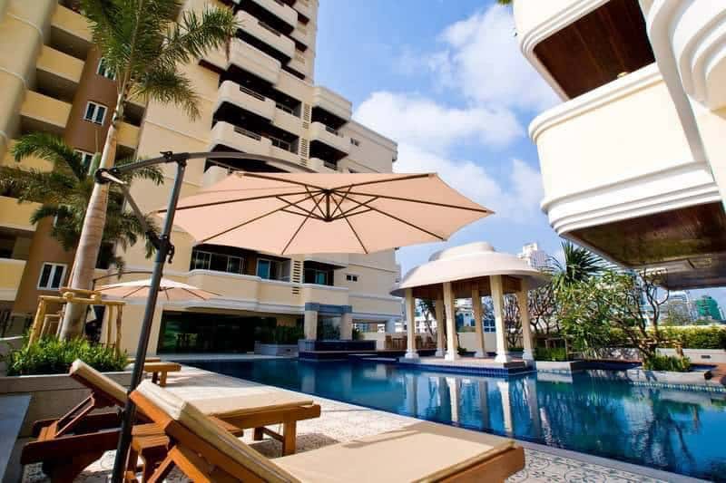 Piyathip Place Serviced Apartment