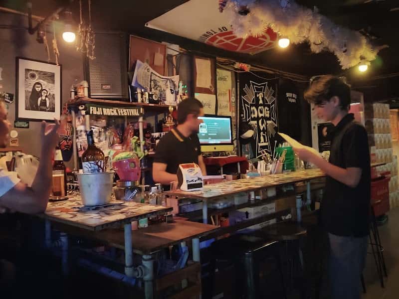 Pizzicato Bar