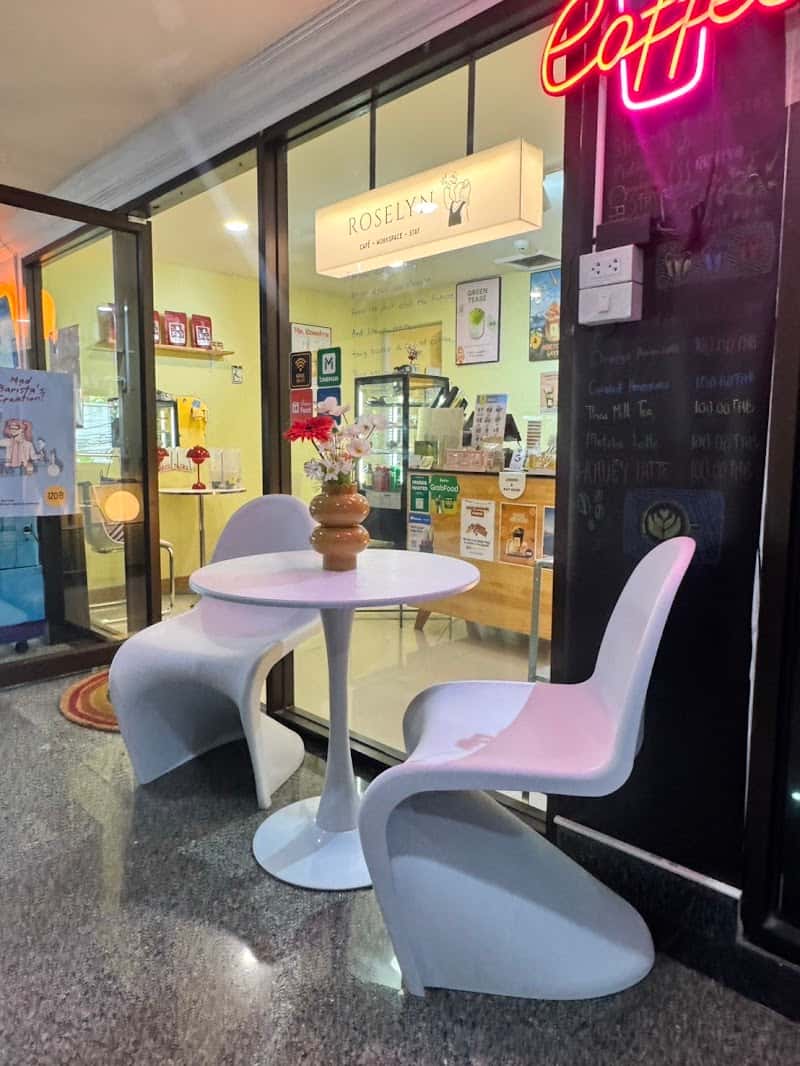ROSELYN Café & Workspace