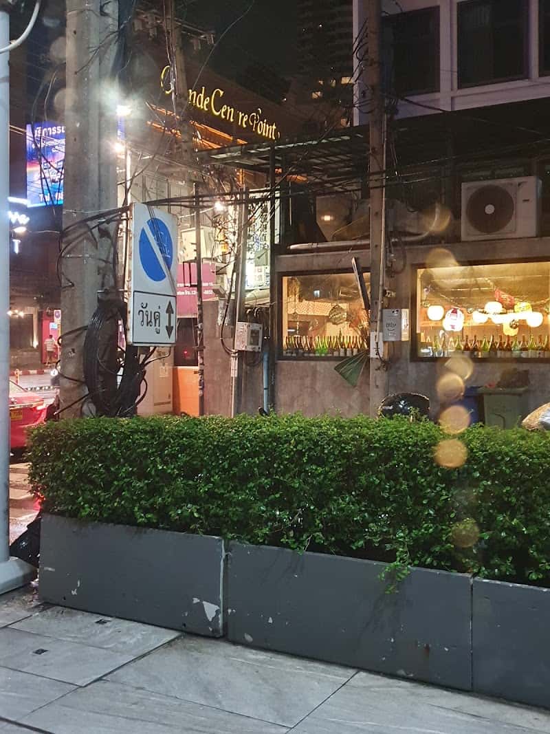 SHELBY BAR Thonglor