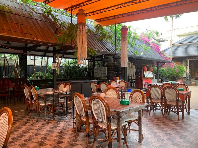 Som Tum Khun Kan