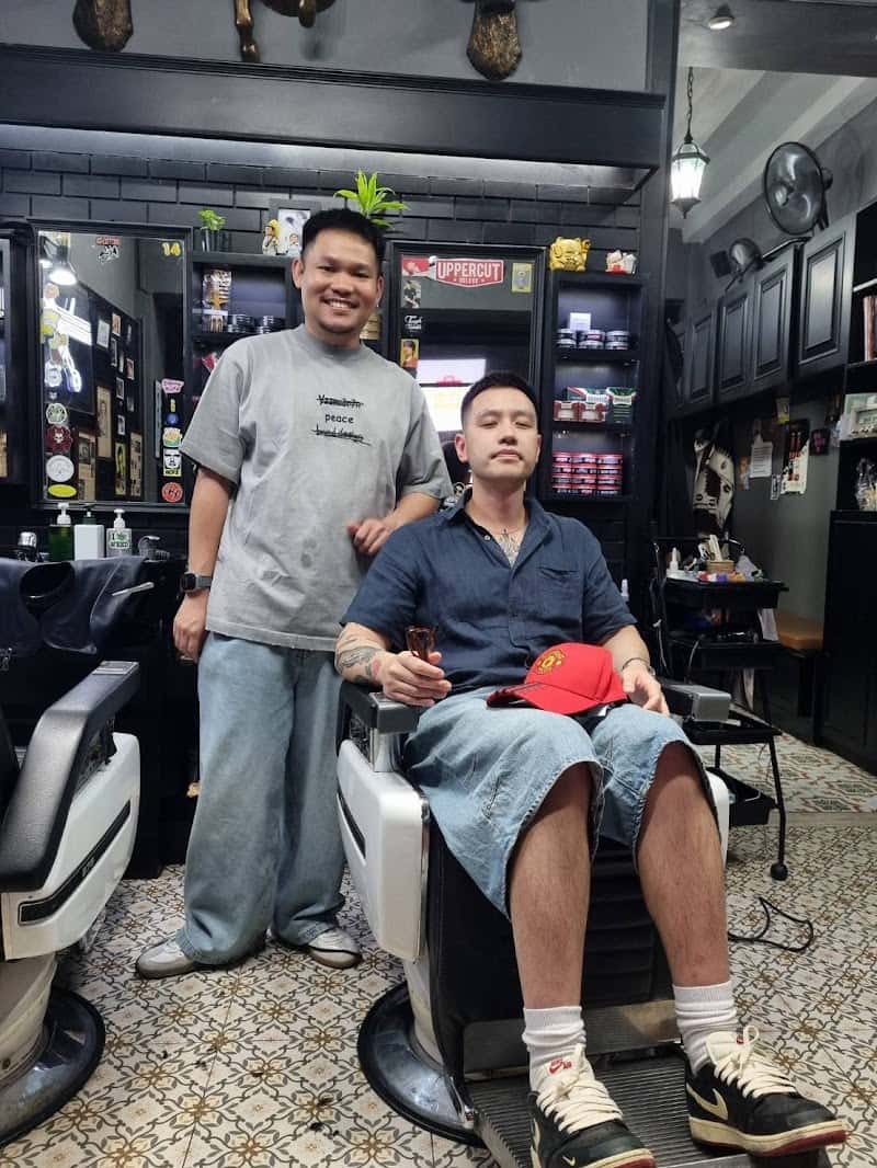 Tew's Barber Shop (Siam)