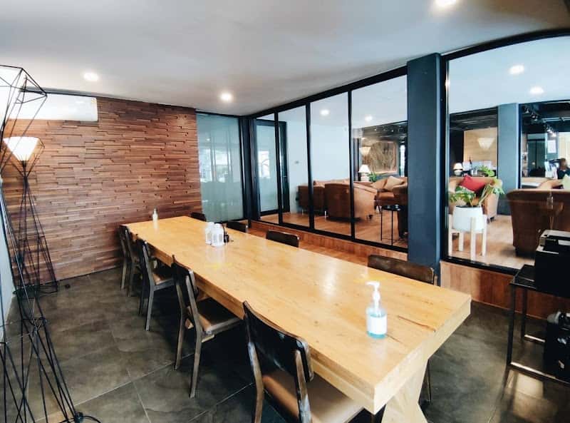 THE BEDROOMS Boutique cafe