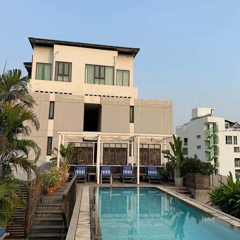 The Cabochon Hotel