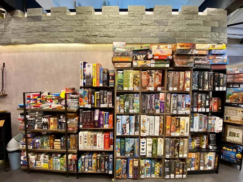 The Stronghold SIAM : Gateway to Board Games
