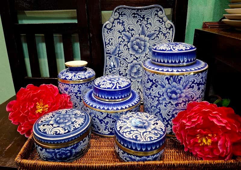 Tonpo Sineha Ceramic