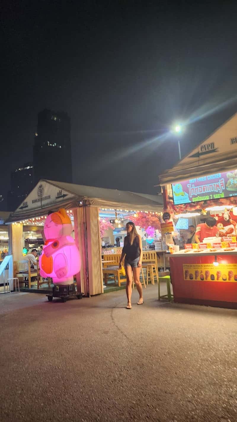 Train Night Market DanNeramit