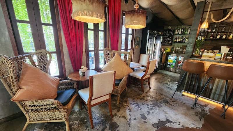 Treehouse Cafe & Bar
