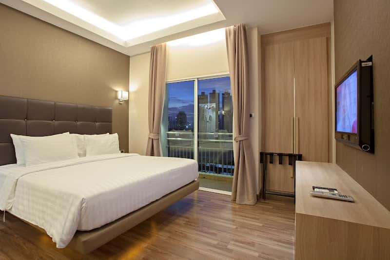 V Residence Serviced Apartment