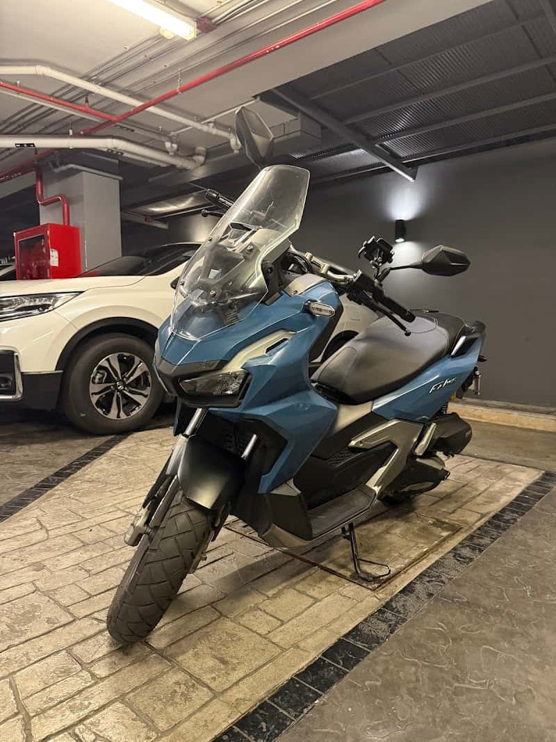 ZipBikes Ekamai - Motorcycle rentals in Bangkok