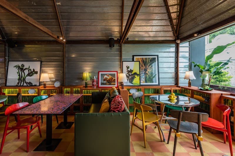 ข้าวต้มกุ๊ยรวยมิตร สาทร 10 : Ruay Mitr Boiled Rice Sathorn 10