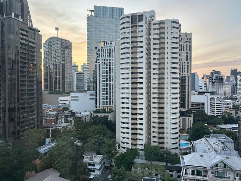 Adelphi Grande Sukhumvit
