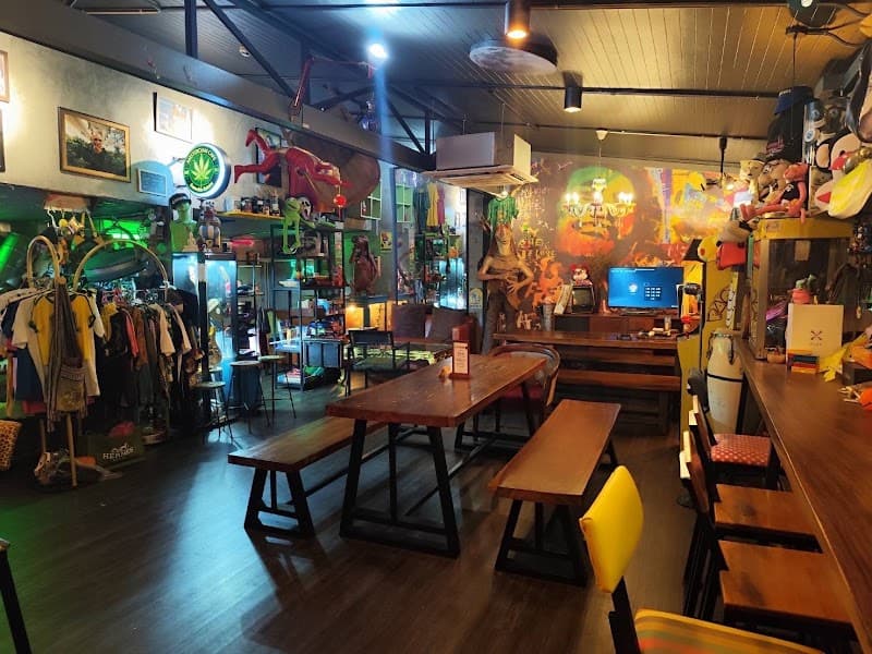 Amsterdam Cafe bangkok ( Épisode 11 building )