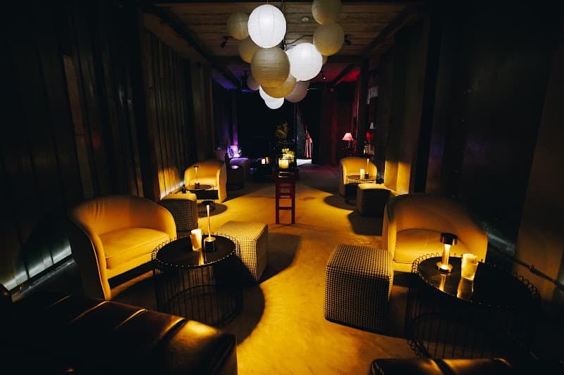 Ang Yi อั่งยี่